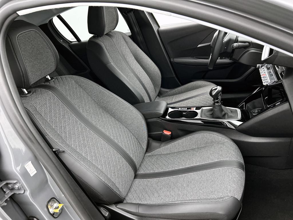 Peugeot 208 100 pk allure | rijklaar | navigatie | keyless entry | dodehoek