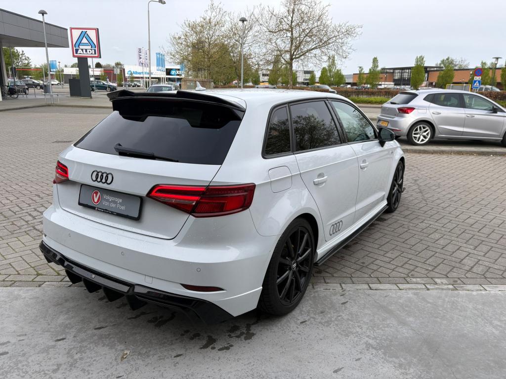 Audi A3 sportback 1.5 tfsi cod sport s line edition