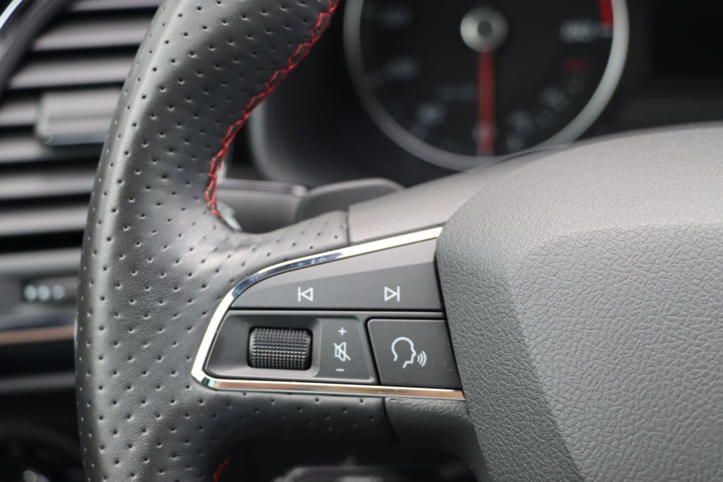 Seat Ateca 1.5 tsi fr business intense 150pk dsg7