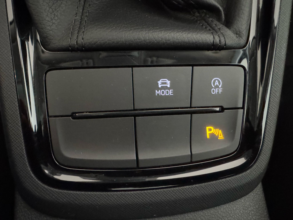 Skoda Scala 1.0 tsi sport business