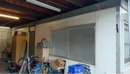 Nette keet / kantoorunit / schaftruimte / noodwoning