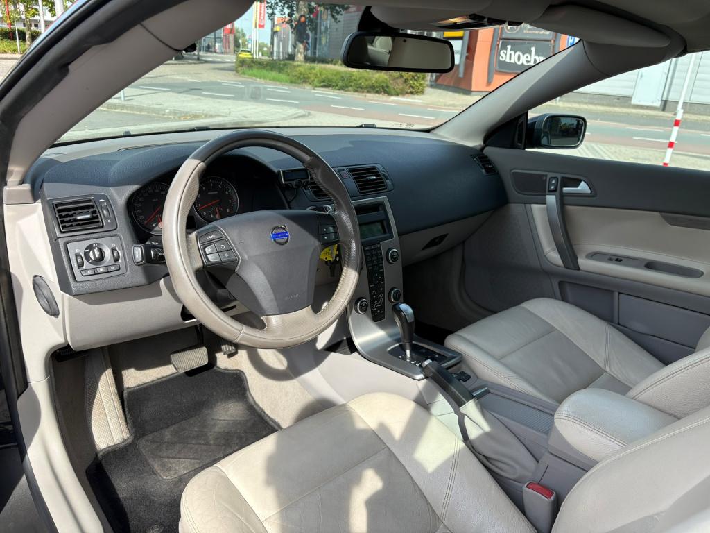 Volvo C70 convertible 2.4 momentum
