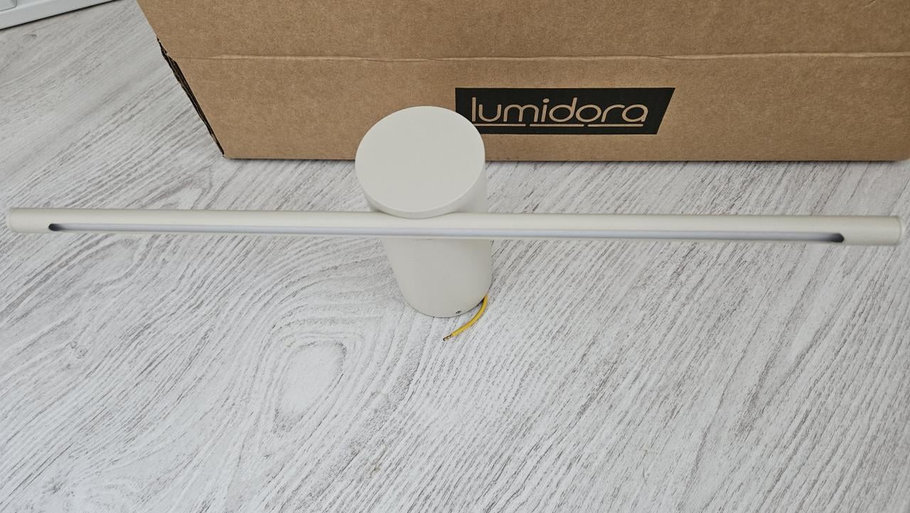 Lamp voor boven wastafel kleur beige