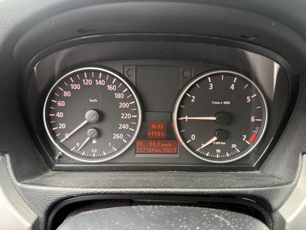 BMW 3-serie 320i 150pk executive sedan