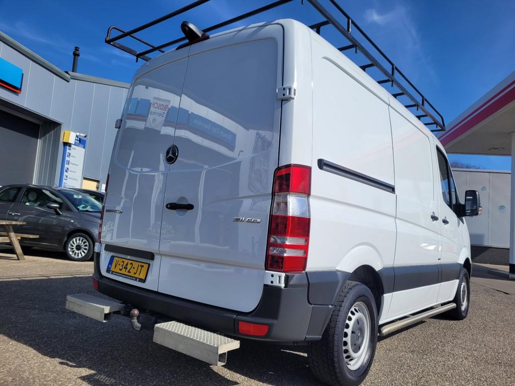 Mercedes-Benz Sprinter 211 2.2 cdi 325 economy hd
