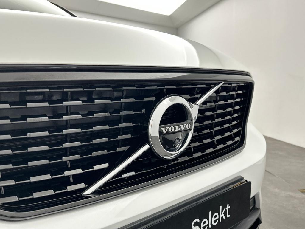 Volvo XC40 1.5 t3 r-design | 360 | electr. stoelen | harman kardon | parkee