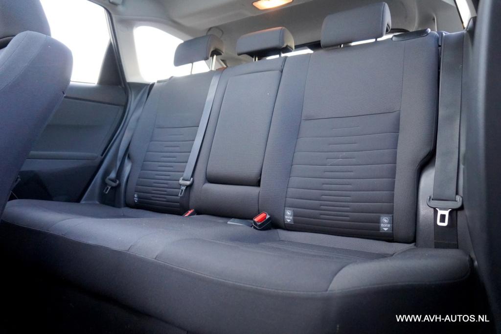 Toyota Auris touring sports 1.8 hybrid lease