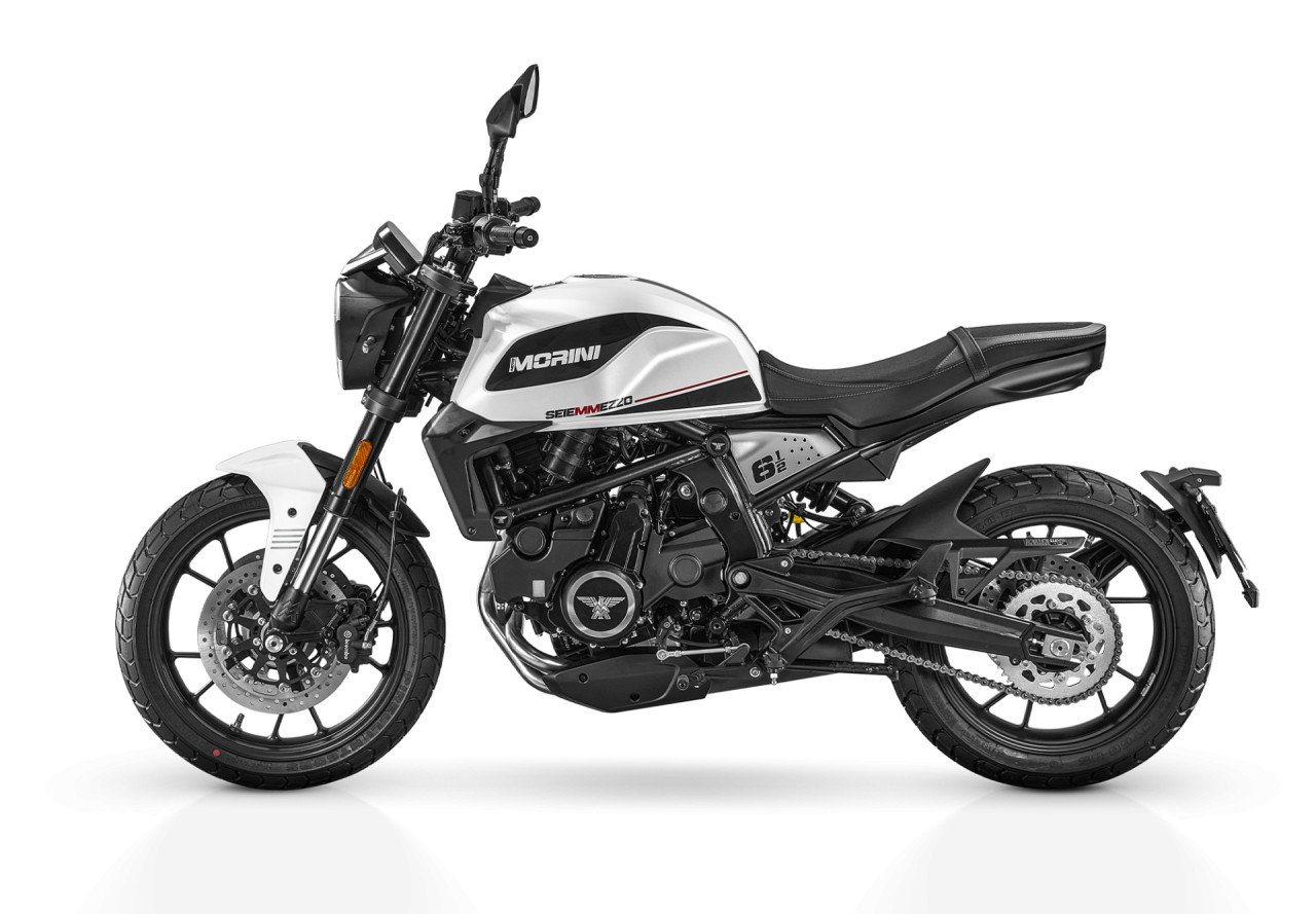 Moto Morini Seiemmezzo STR 650 nu €6999,- all in!