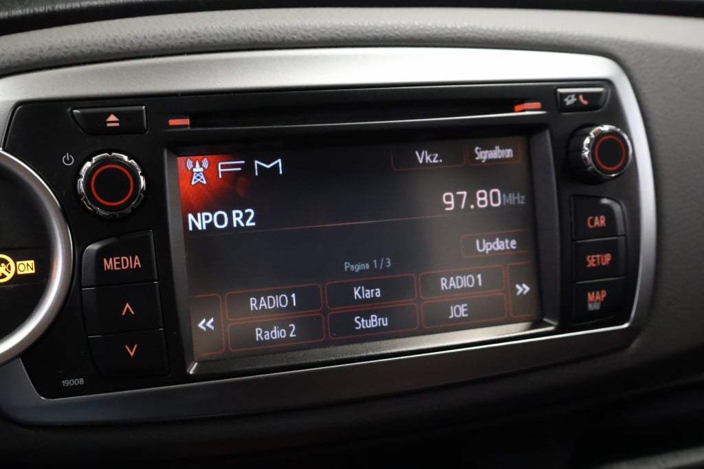 Toyota Yaris 1.3 vvt-i dynamic