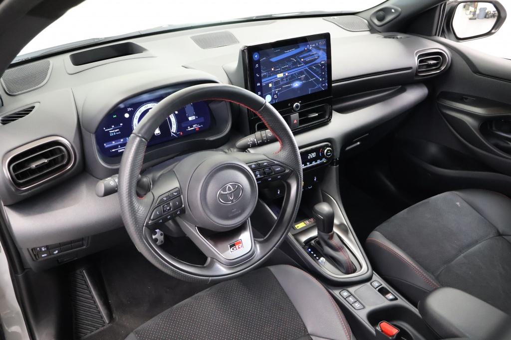 Toyota Yaris 1.5 hyb.130 gr sport