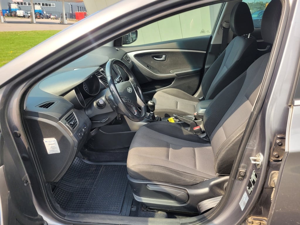 Hyundai I 30 wagon 1.6 gdi business ed.