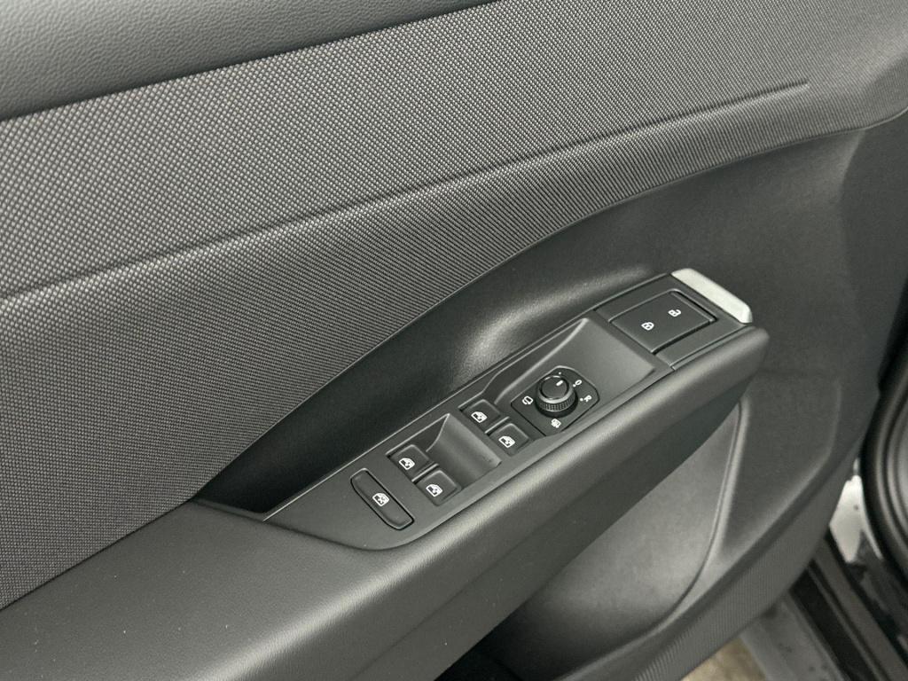 Volkswagen T-roc 1.5 etsi limited edition
