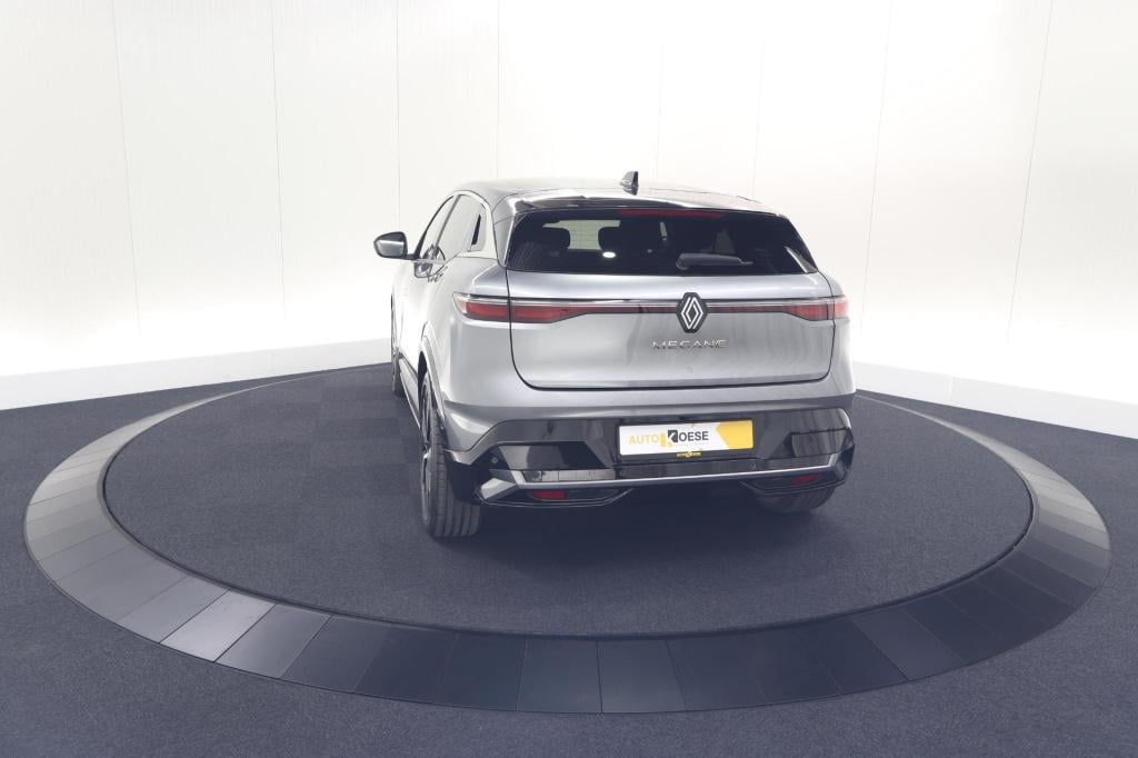 Renault Megane E-tech ev60 optimum charge techno | 95,6% soh | 1 fase | cam