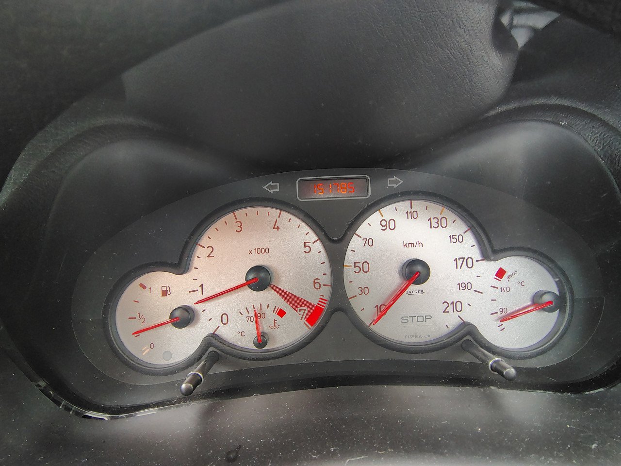 Peugeot 206 2.0 16V CC 2002 Rood