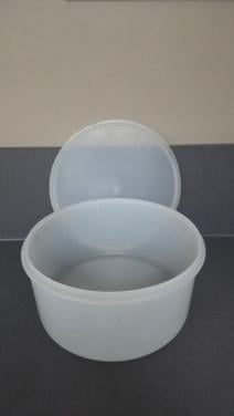 Vintage ronde Tupperware opbergdoos.