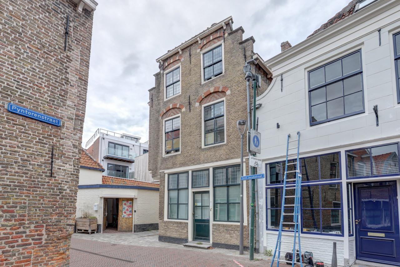 TE HUUR: Ruime, woning centrum Goes