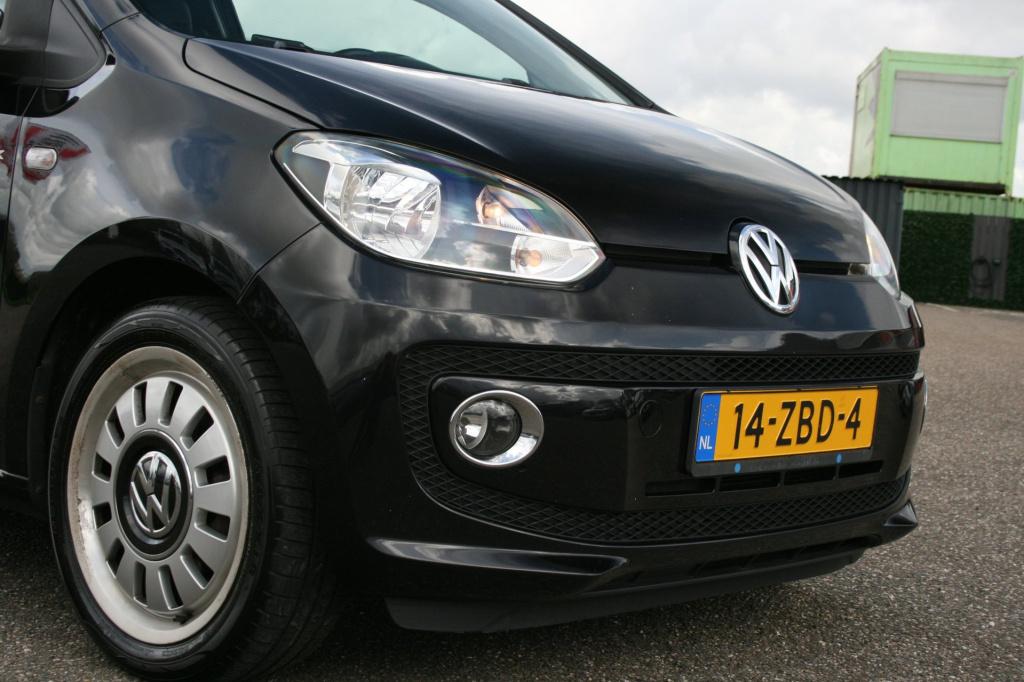 Volkswagen UP! 1.0 high up! black edition bluemotion