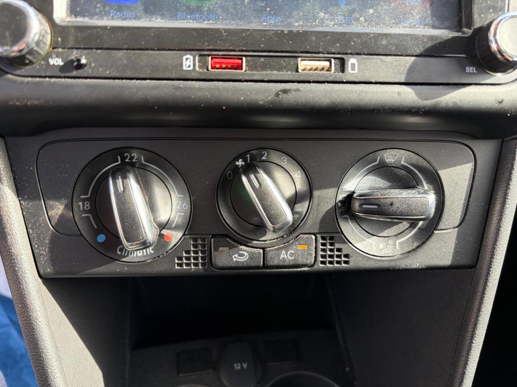Volkswagen Polo 1.4-16v comfortline/lichtmetaal/carplay/airco/black edition