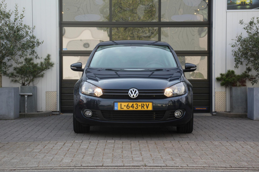 Volkswagen Golf 1.2 tsi match - half leder - nieuwe distr ketting - stoelve