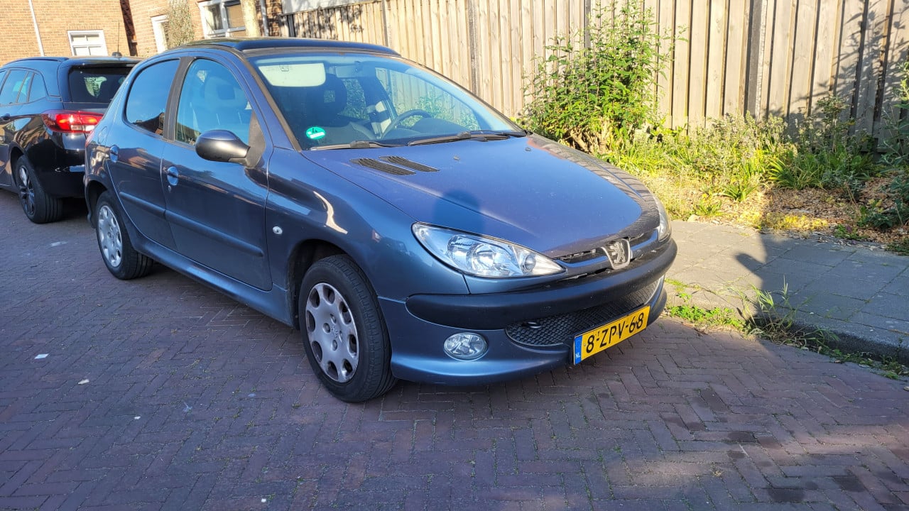 Peugeot 206, 5deurs nwe apk