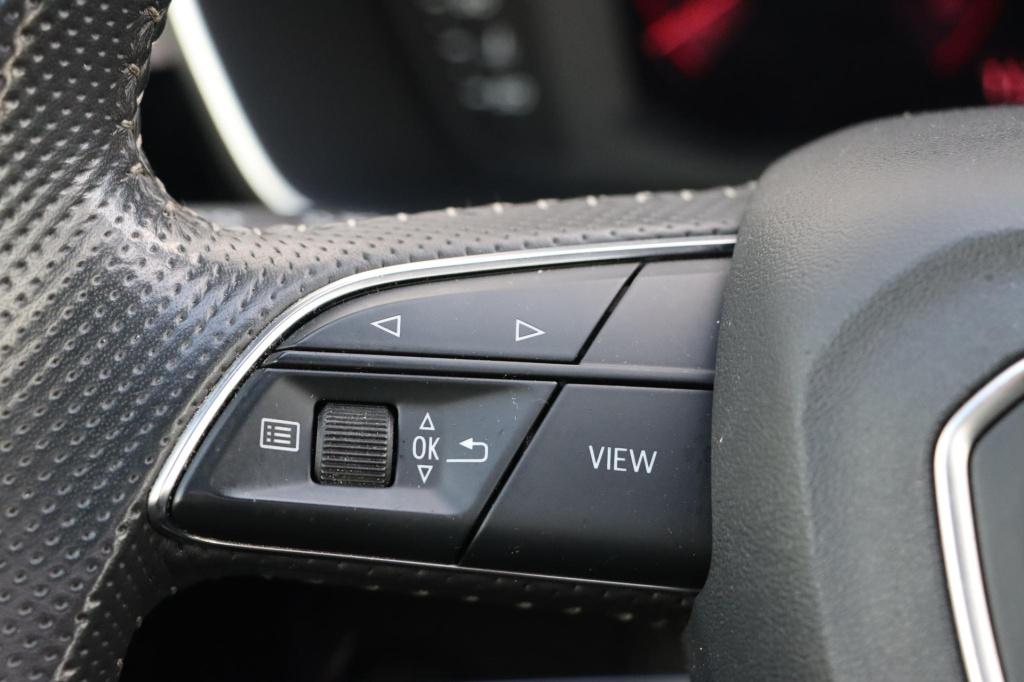 Audi Q3 35 tfsi s line 150pk s-tronic