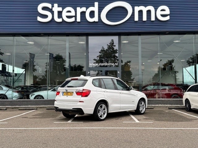 BMW X3 xdrive20i high executive l m line sportpakket l panoramadak l leder 