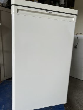 Siemens tafelmodel Koelkast met vriesvak 85x50x60. Cm. HBD. als nieuw