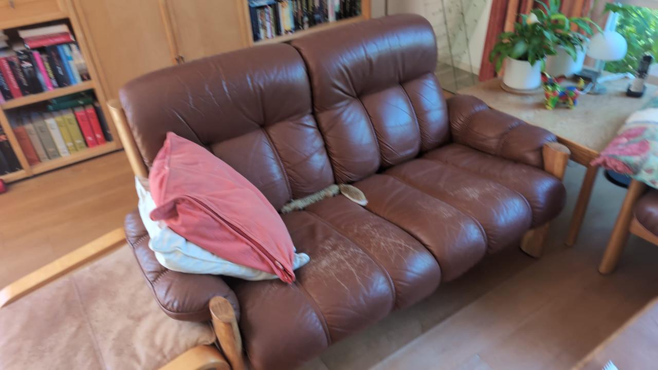 Bankstel bruin leer met houten frame 2 en 3 zits bank