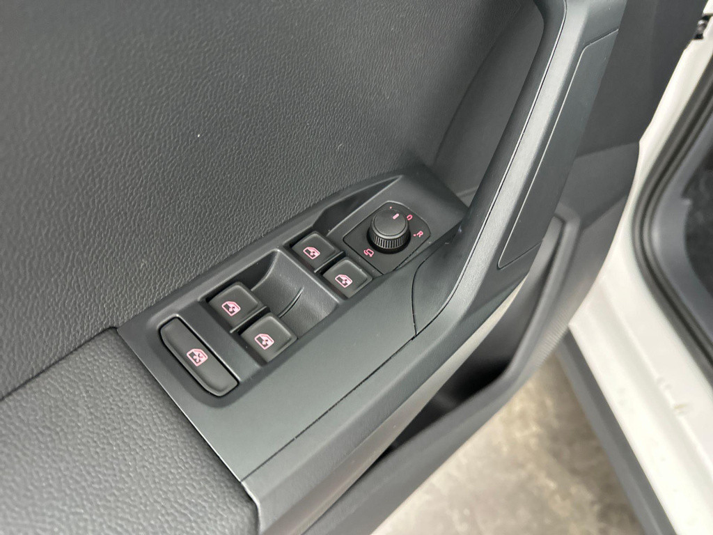 Seat Arona style business connect 1.0 70 kw / 95 pk ecotsi su