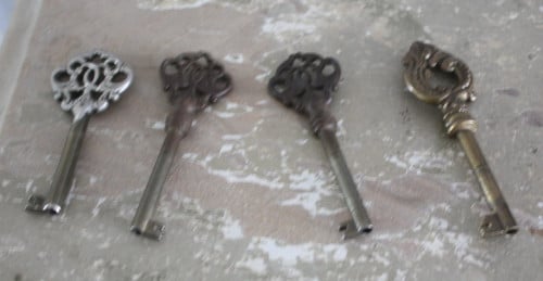 Set van 4 brocante sleutels