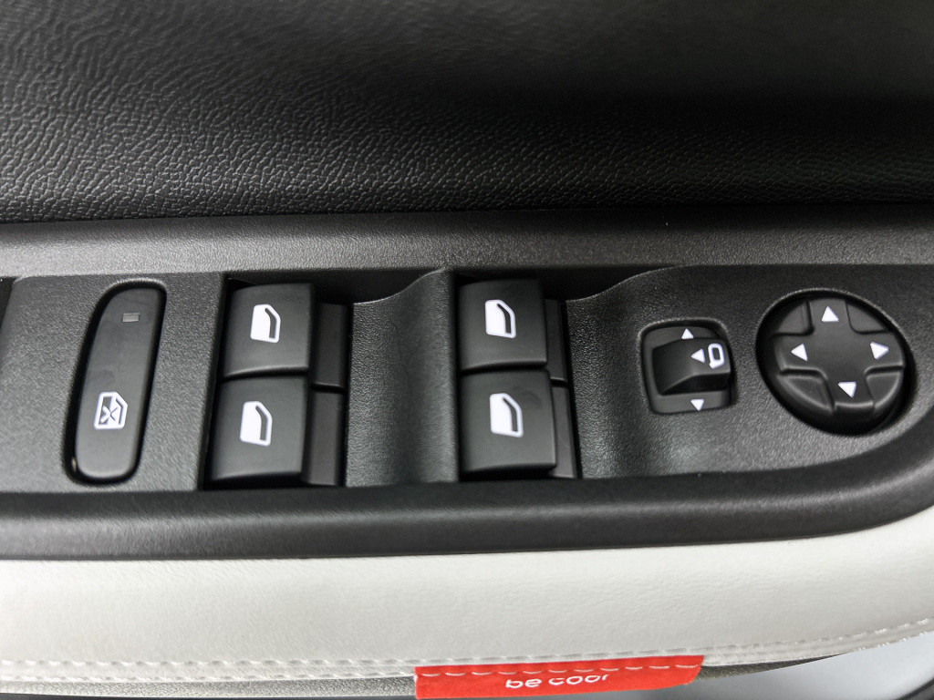 Citroen C3 turbo 100pk max | rijklaar | achteruitrijcamera | comfort seats 