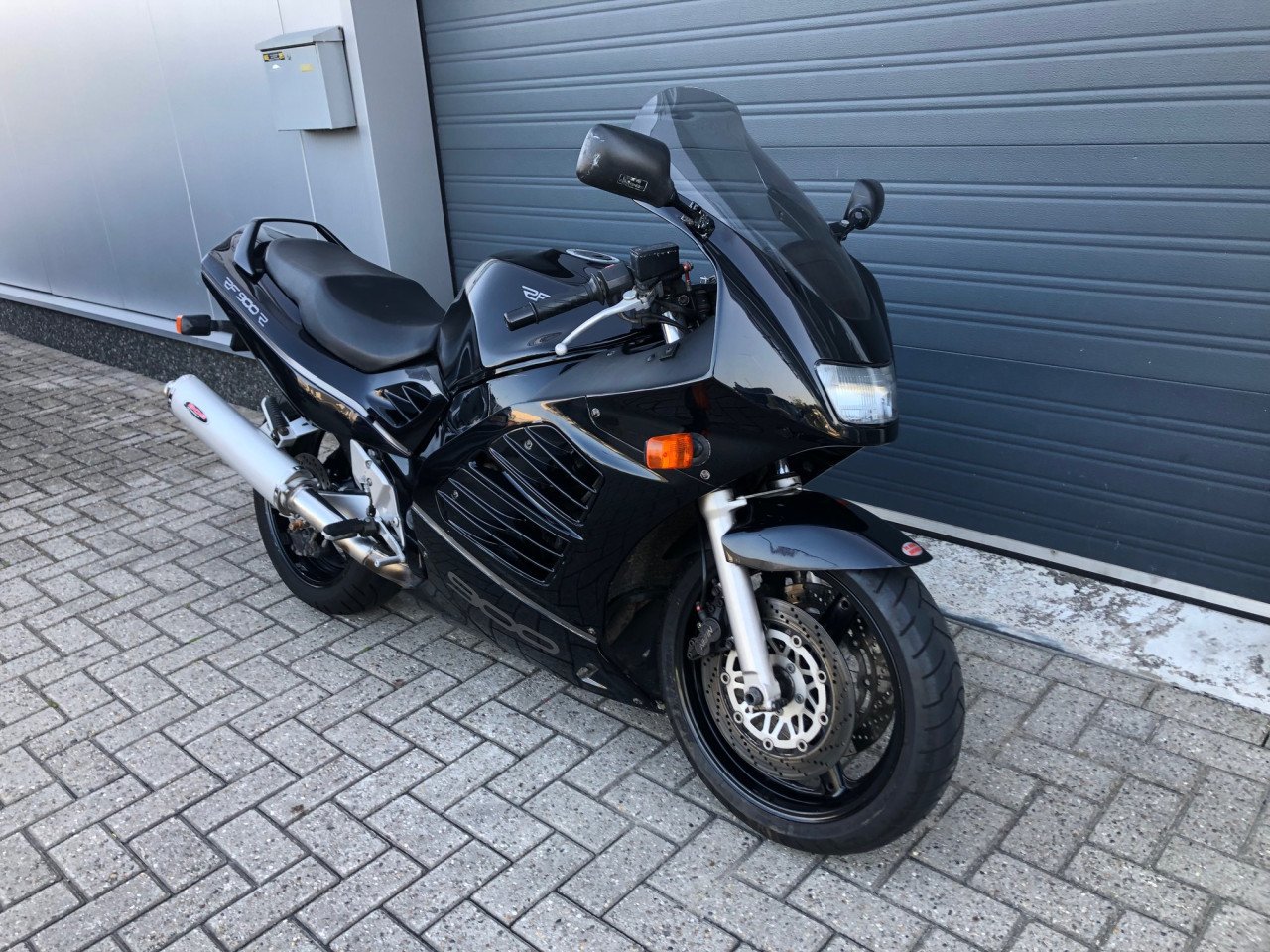 INRUILKOOPJE! Suzuki RF900R ,goede staat, Bos-demper, rijklaar €895,-