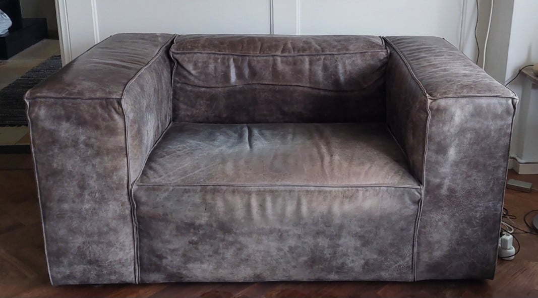 Loveseat