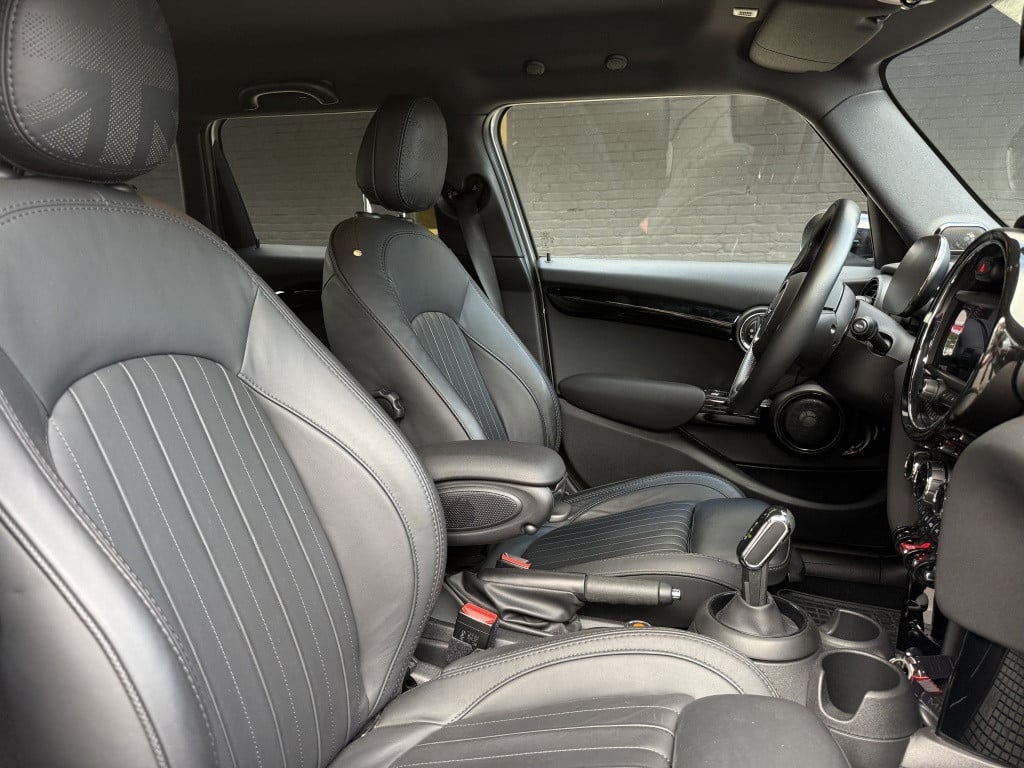 Mini Cooper mini 2.0 // serious business pack // nieuwstaat // 5 deurs /