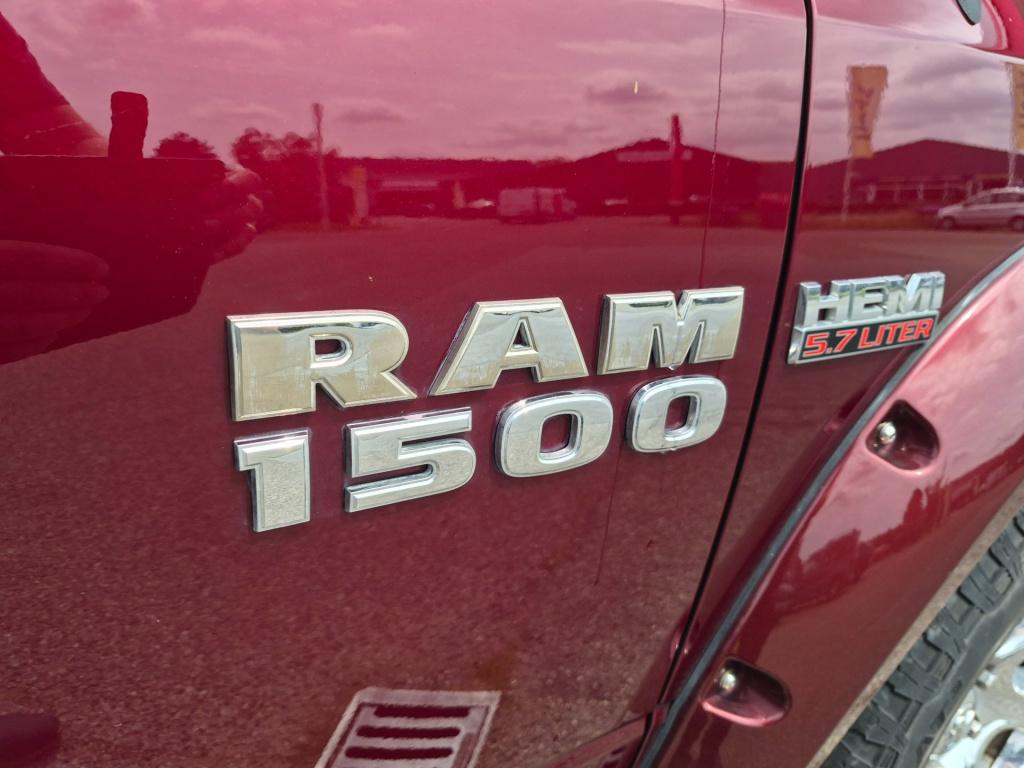 Dodge Ram 1500 5.7 v8 4x4 quad cab 6'4