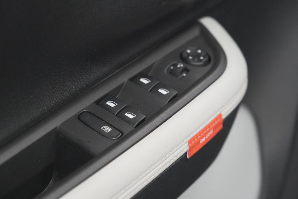 Citroen ë-c3 max 113pk 44 kwh | 96,1% soh | 11 kw lader | camera | apple ca