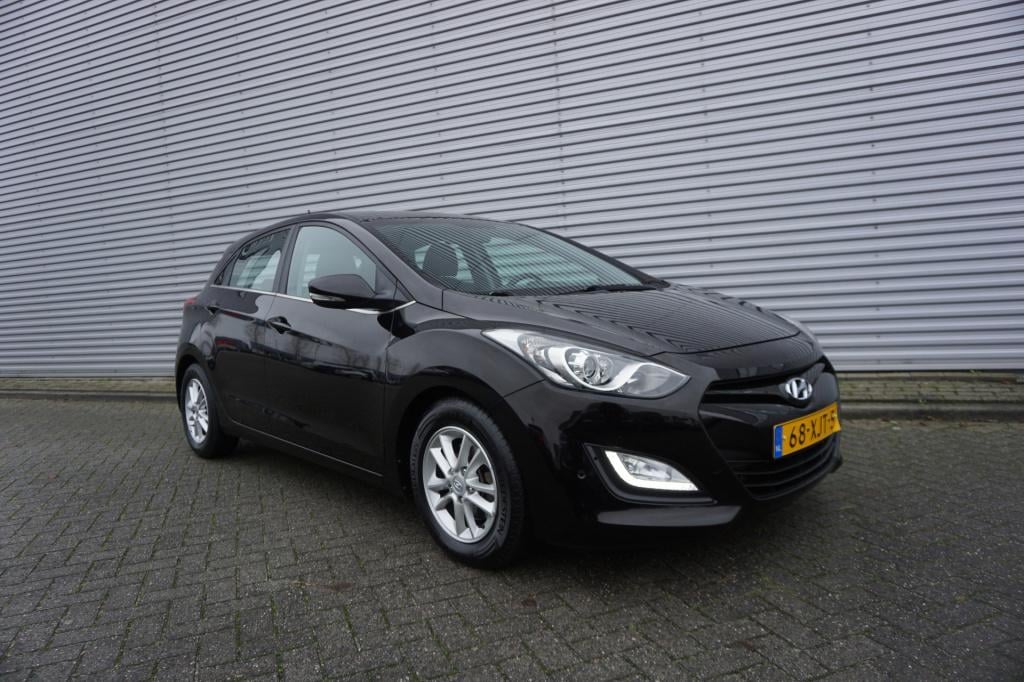 Hyundai I 30 1.6 gdi i-vision automaat / climate / navi / cruise controle /
