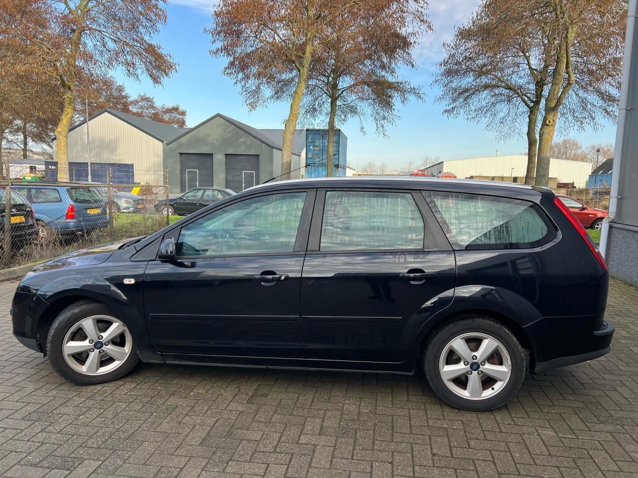 Ford Focus Wagon 1.8-16V Luxe wagen