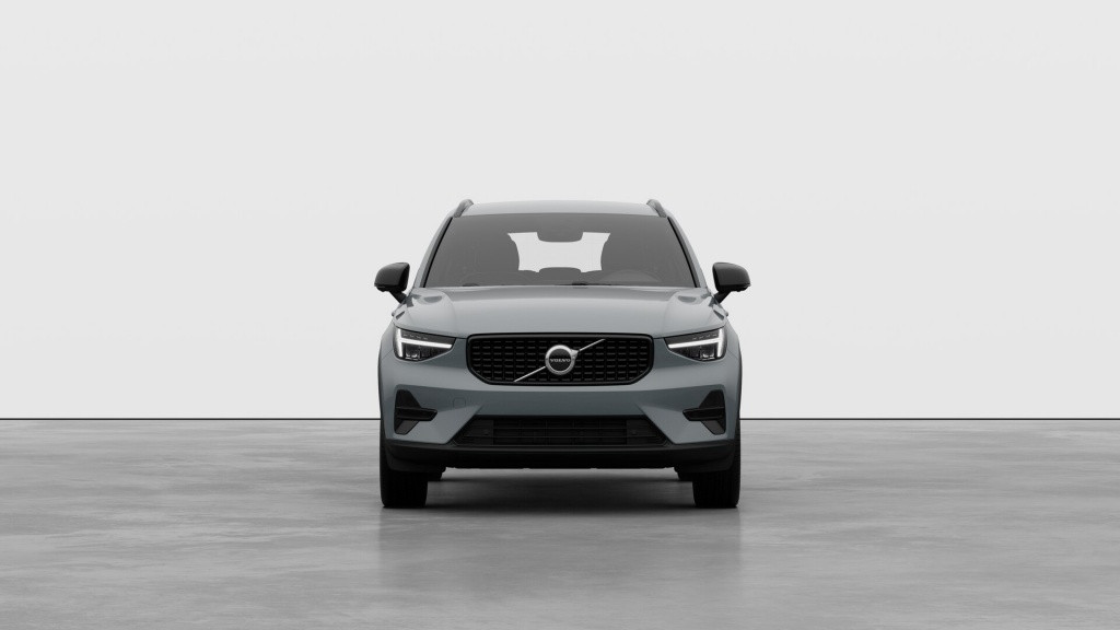 Volvo XC40 b4 gt plus dark