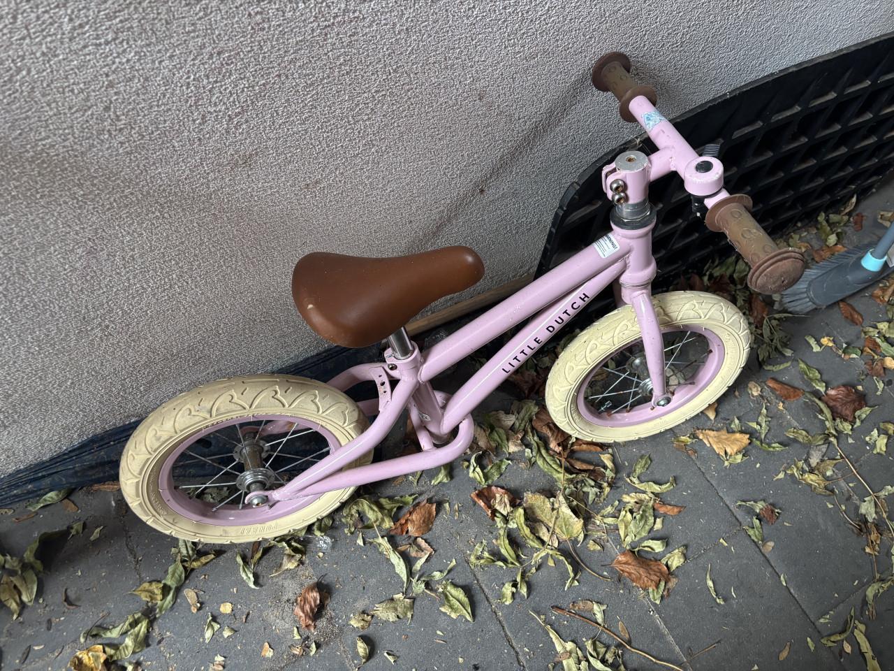 Kinder loop fiets meisje little dutch