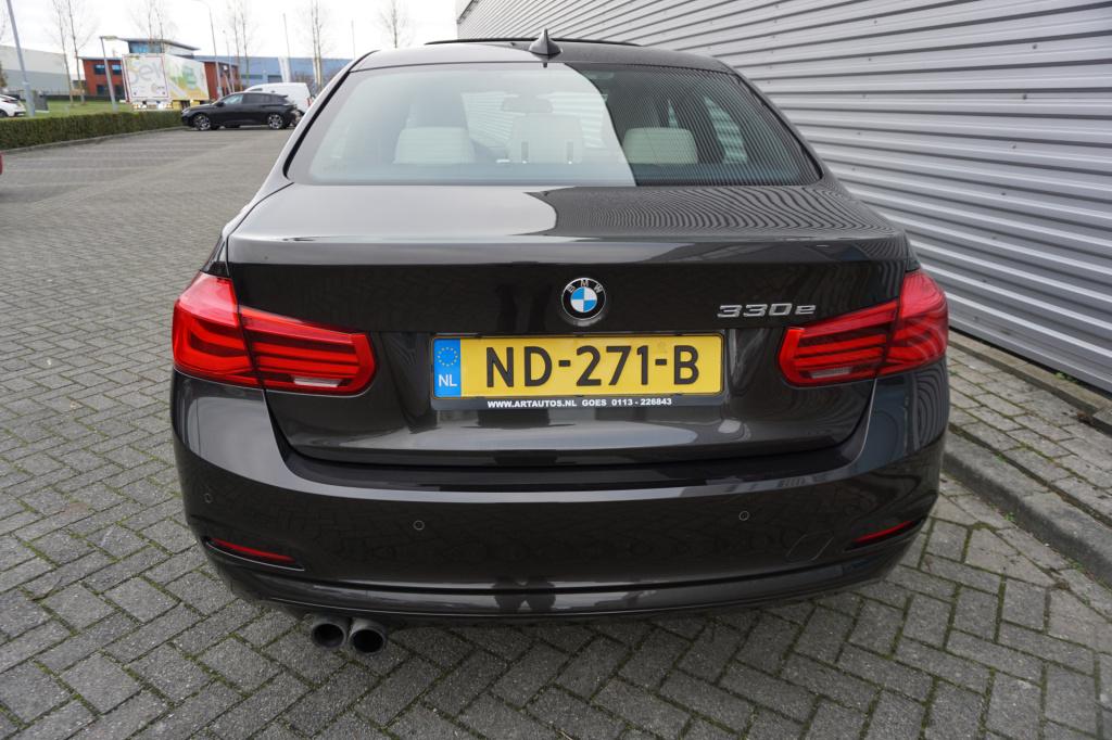 BMW 3-serie 330e high executive navi / leder / cruise contole / led / lm ve