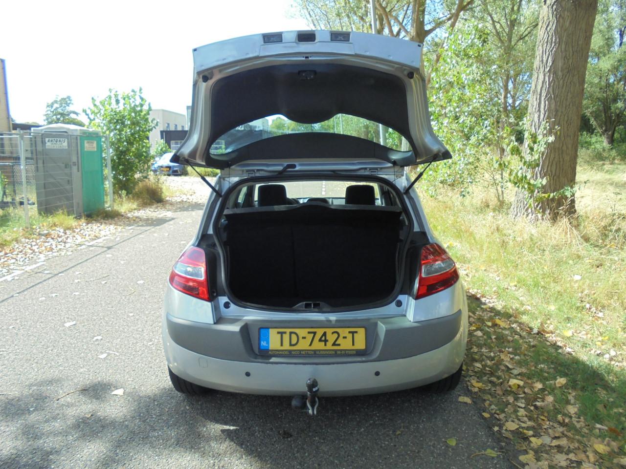 Megane 1.4 – 16V Authentique 2 eigenaar Apk Oktober 2026 leuke auto