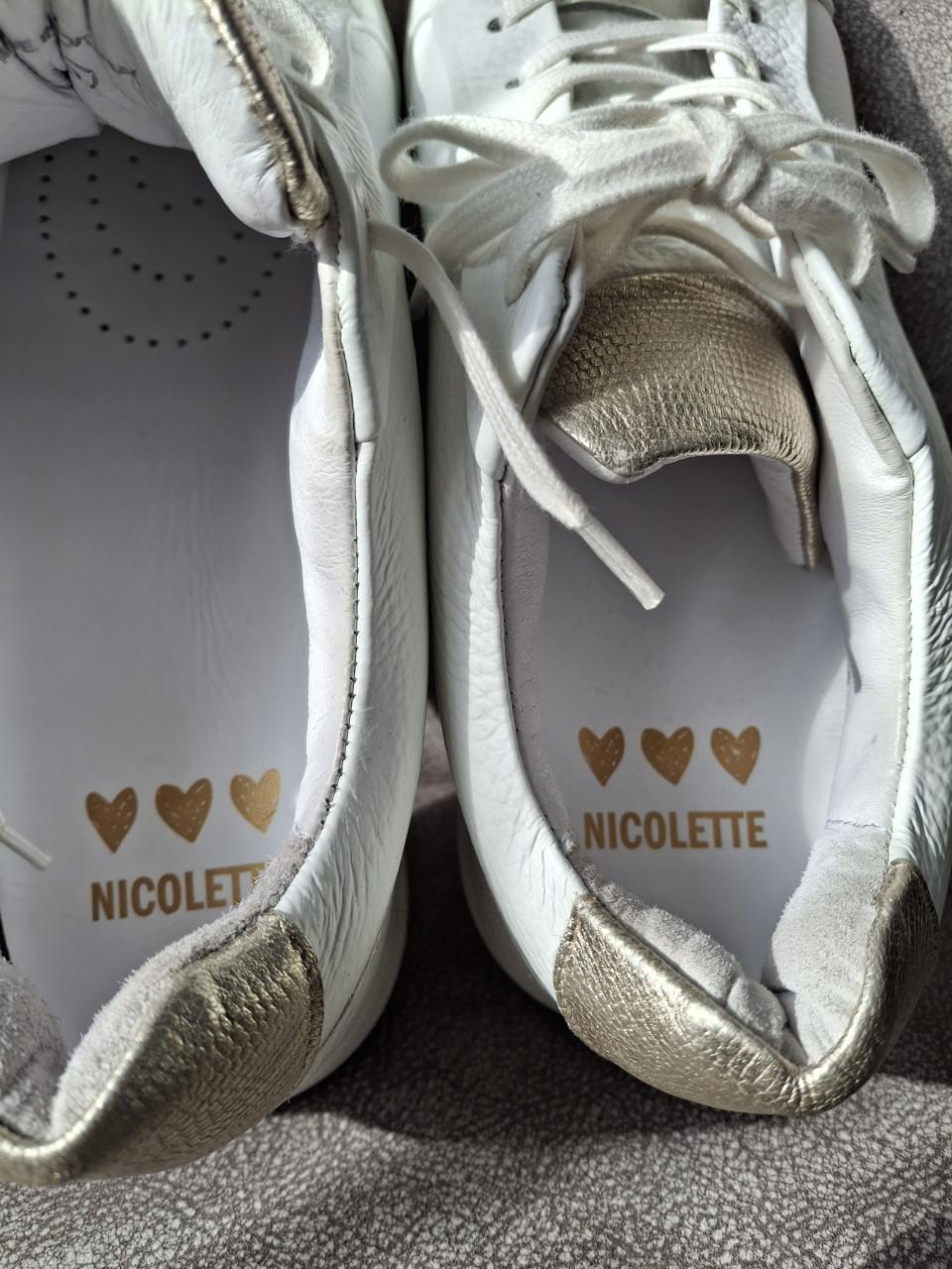 Sneakers merk nicolette