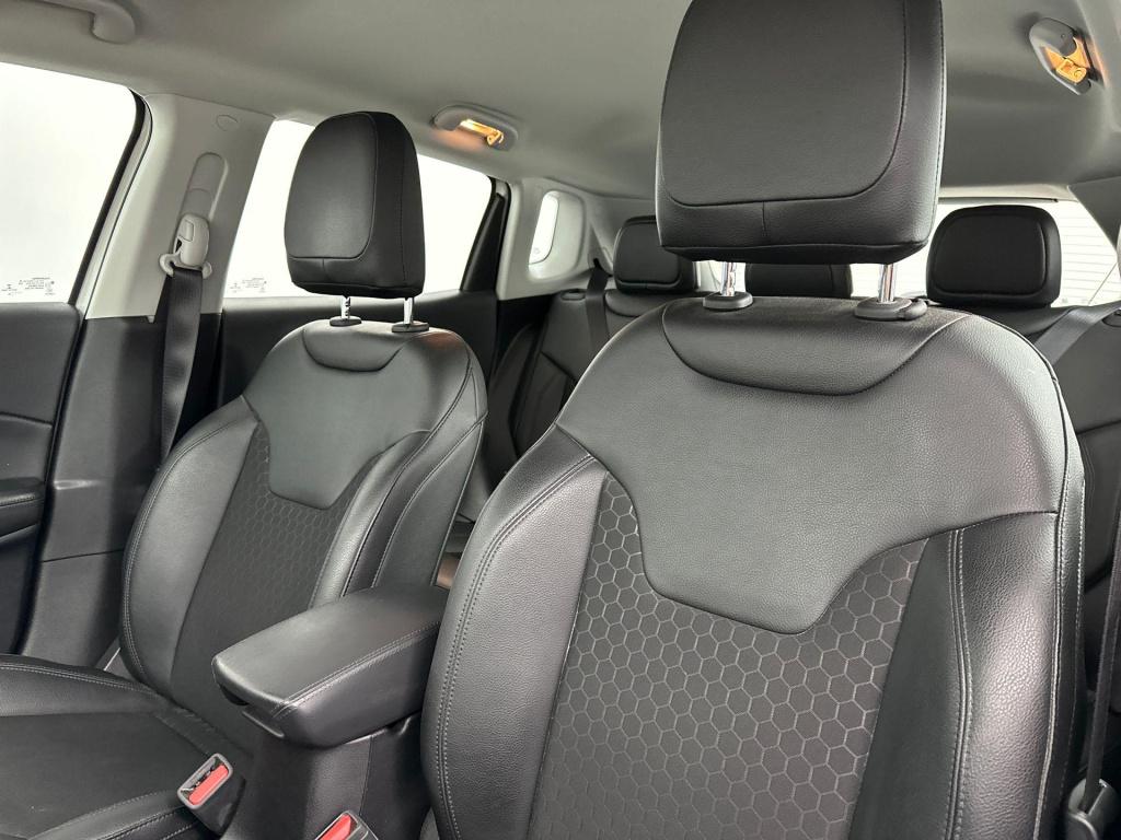 Jeep Compass 1.3t night eagle liberty edition | apple carplay/ android auto