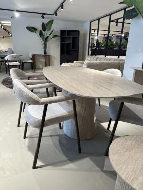 Eettafel travertinlook