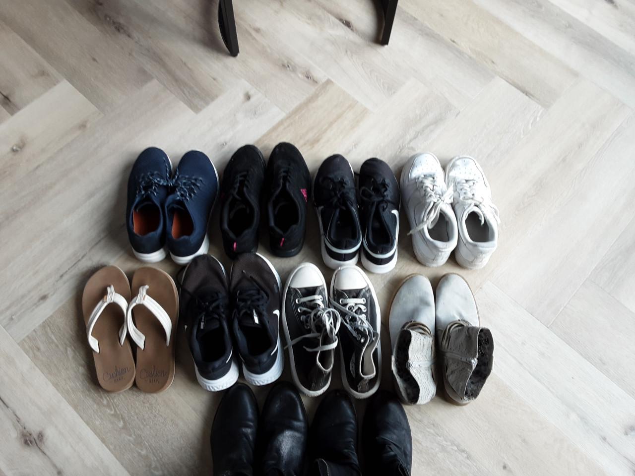 Dames en heren schoenen allemaal merk Nike mt 39 en 40