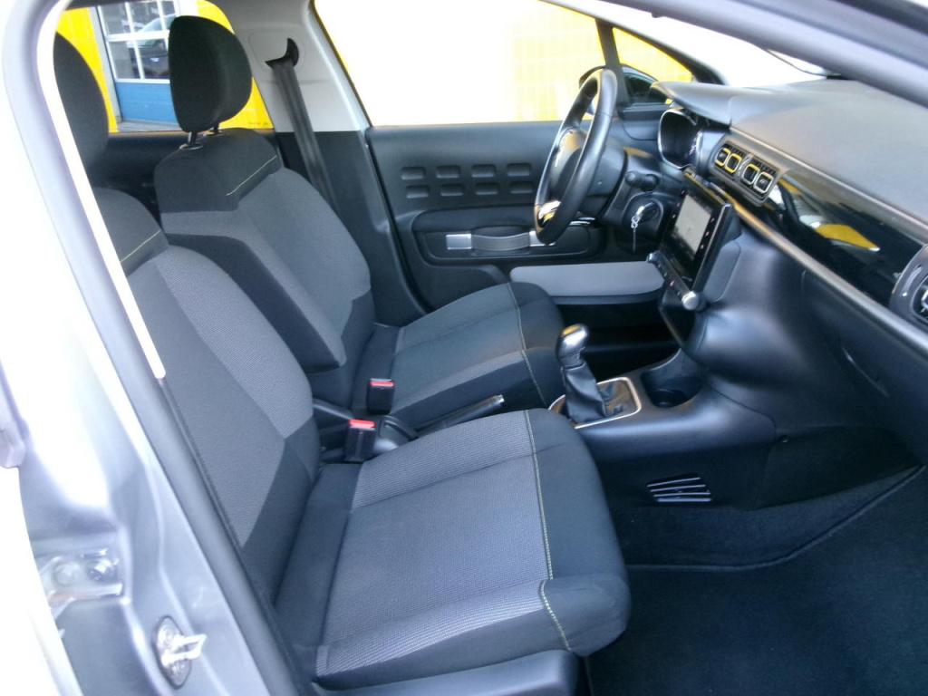 Citroen C3 1.2 cruise contr., navi, camera, dealer onh.