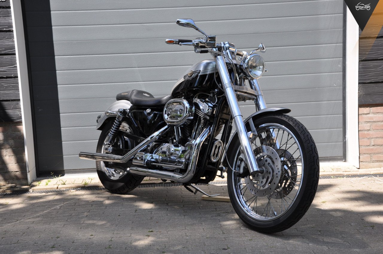 Harley-Davidson XL1200C Sportster Custom VERKOCHT