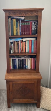Boekenkastje antiek