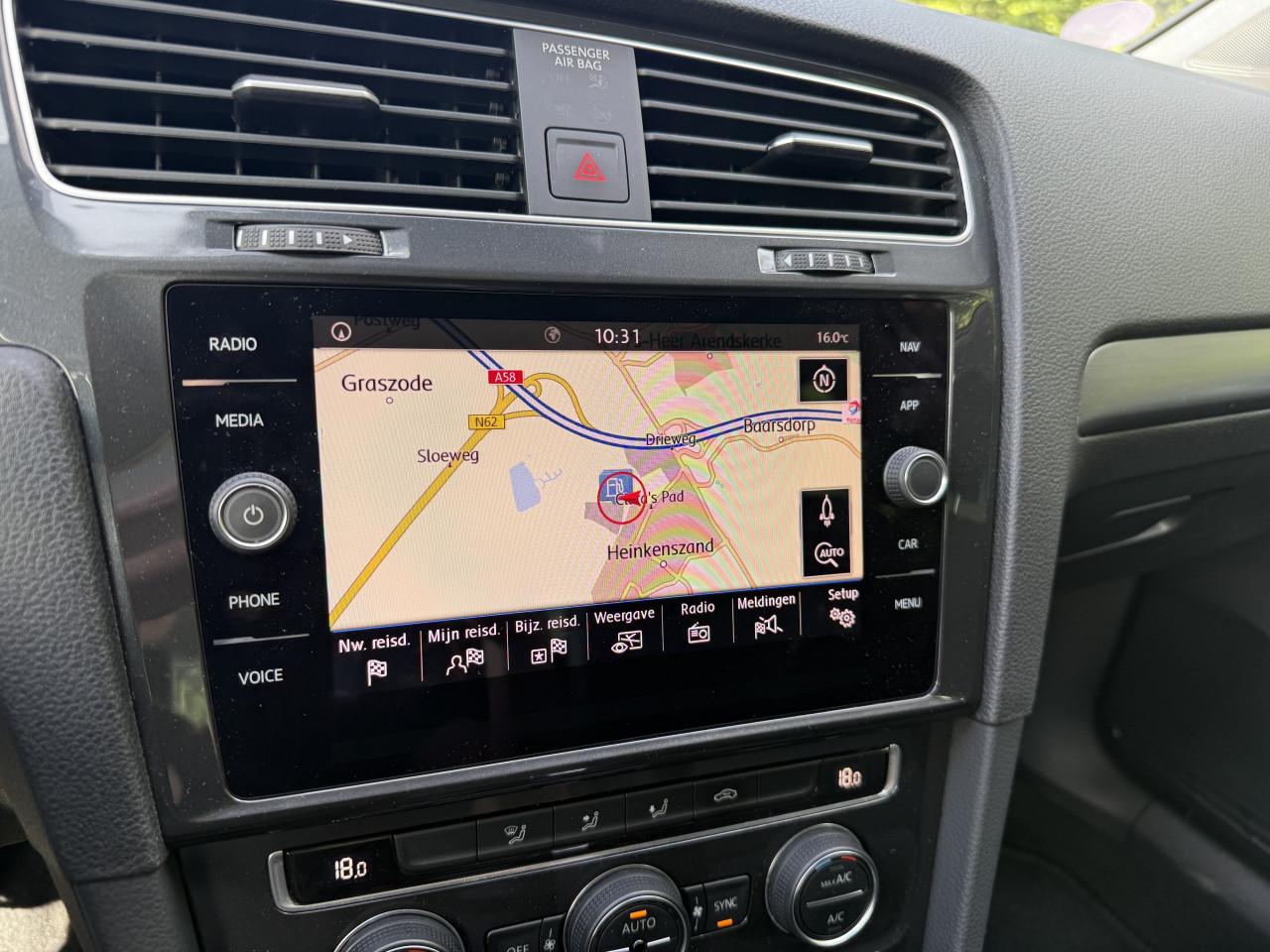 Volkswagen Golf - 1.0 TSI Highline